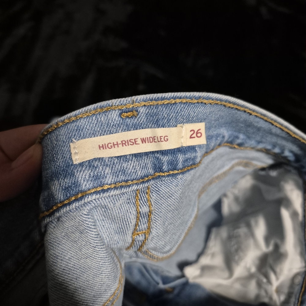 Stylish High-Rise Light Blue Jeans